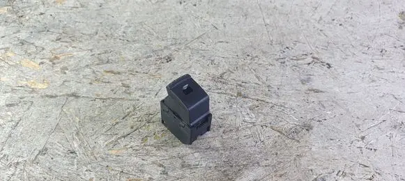 Volkswagen PASSAT B5.5 Electric window control switch 7M3959855