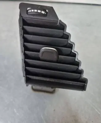 Opel Astra K Dash center air vent grill 39079607