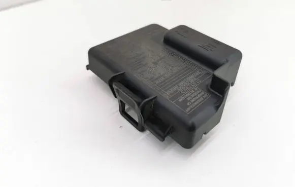 Volvo V70 Fuse box cover 31300188 31337663