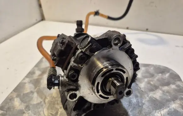 Ford S-MAX Fuel injection high pressure pump 