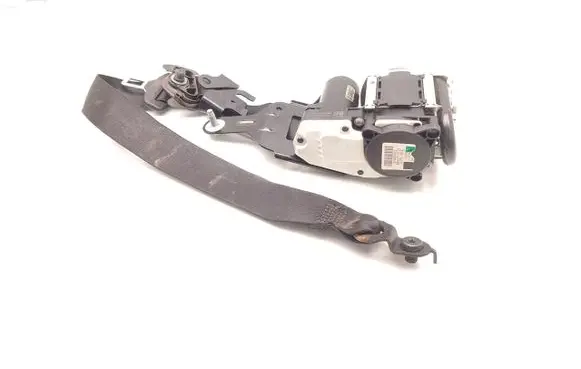 Mercedes-Benz C W204 Front seatbelt A2048680022