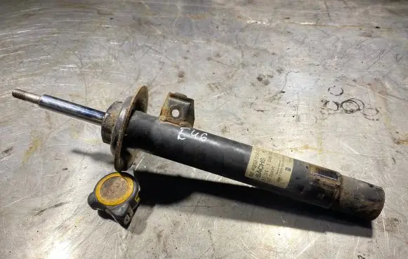 BMW 3 E46 Front shock absorber/damper 1096856 31311096856