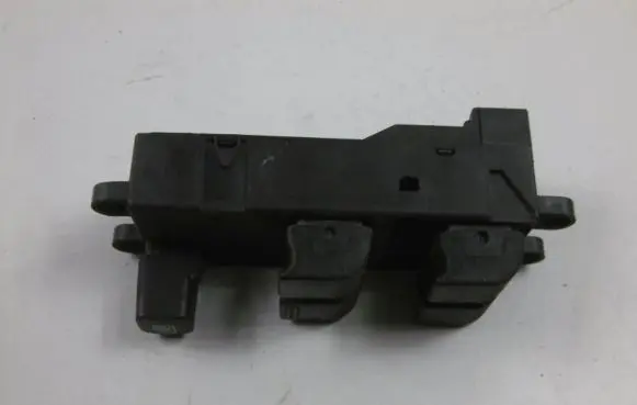Nissan Primera Electric window control switch
