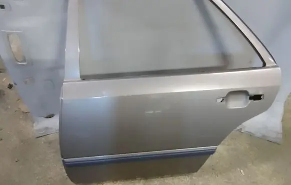 Mercedes-Benz E W124 Rear door