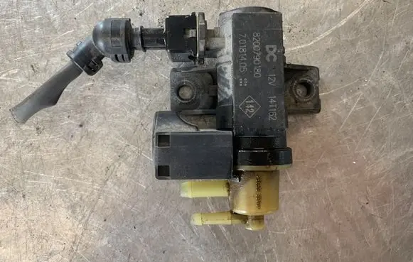 Renault Kangoo II Turbo solenoid valve 8200790180