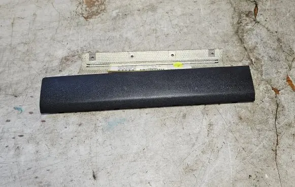 Volkswagen Transporter - Caravelle T5 Airbag cover 7H1880214B