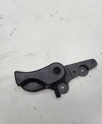 BMW 1 E81 E87 Engine bonnet (hood) release handle 11242010 5123