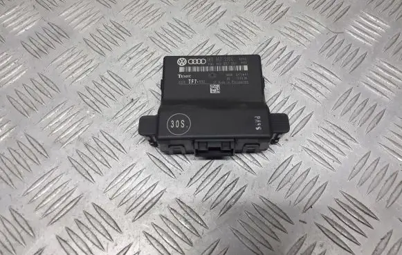 Audi A3 S3 8P Comfort/convenience module 1K0907530G