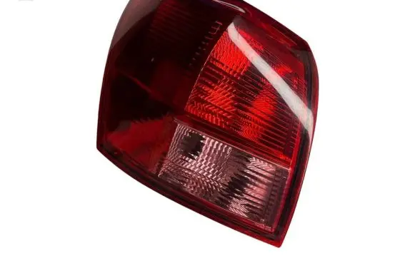 Nissan Qashqai Rear/tail lights E205090