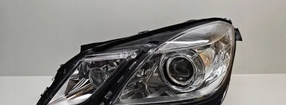 Mercedes-Benz E W212 Headlight/headlamp A2128205761 MB170