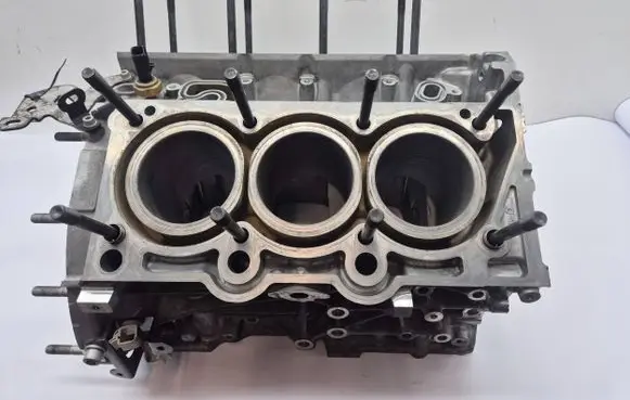 Maserati Ghibli Engine block 235D 767001.00cddc 0538M01820164FCA