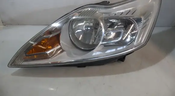 Ford Focus Headlight/headlamp