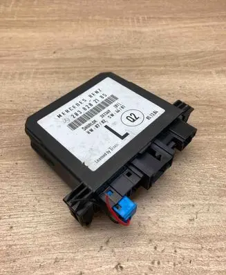 Mercedes-Benz C W203 Door control unit/module 2038202185