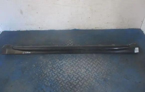 Mitsubishi Outlander Sill