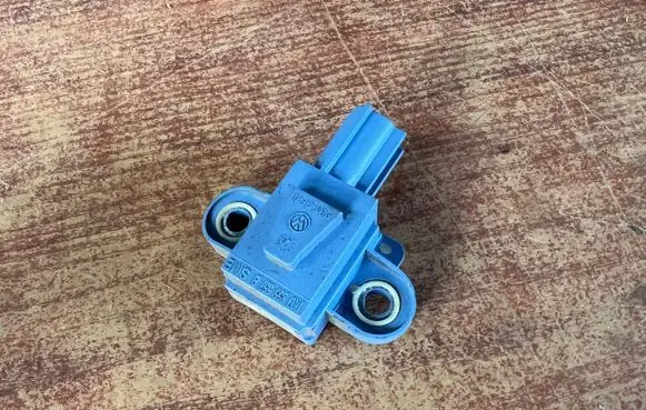 Volkswagen Golf V Airbag deployment crash/impact sensor 1K0955557B