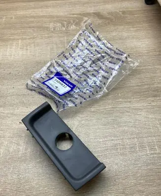 Volvo V70 12 V Socket (rear) 3409832 30643174