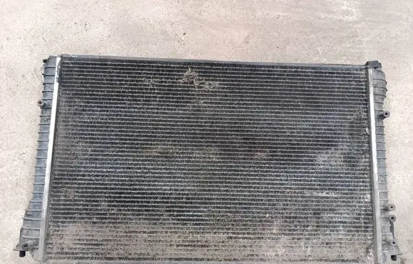 Volkswagen Phaeton Coolant radiator