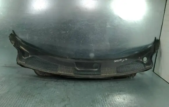 Chrysler 200 Wiper trim 05155707-AE