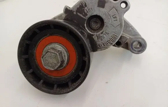 Volvo XC60 Alternator belt tensioner 31359881