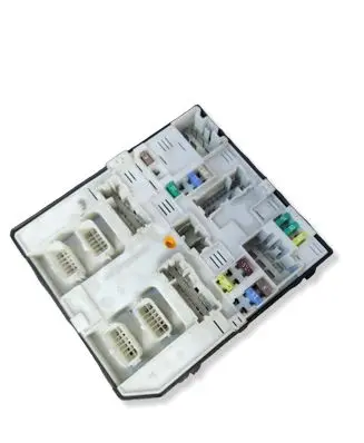 Renault Megane III Fuse module 284B69027R 522222F01 USM2010