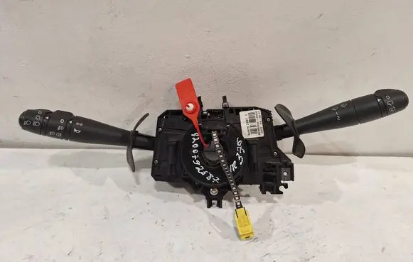 Dacia Logan I Wiper control stalk 8200792587