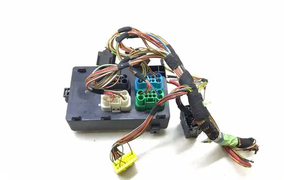 Jaguar XJ X308 Fuse module LNF2822AB 518020201 K3542