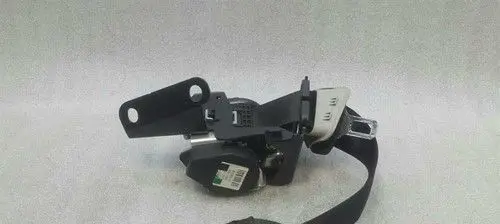 Mercedes-Benz CLS C219 Front seatbelt buckle A2198600285