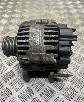 Volkswagen Touran I Generator/alternator 06F903023E 406213032 2542730G