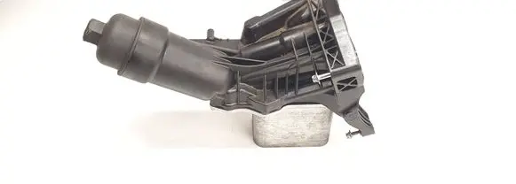 Oil filter mounting bracket