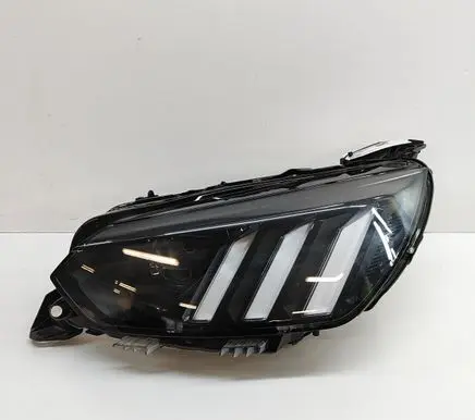 Peugeot 2008 II Headlight/headlamp 9823194180