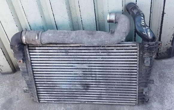 Opel Zafira B Intercooler radiator 13171435 52407504