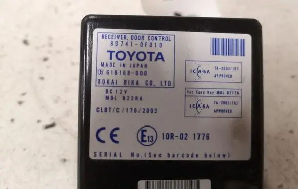 Toyota Corolla Verso AR10 Door control unit/module 897410F010 61B168000 10R021776