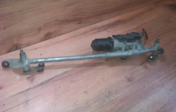 Subaru Legacy Front wiper linkage and motor
