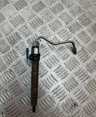 Mercedes-Benz C W205 Fuel injector A654000187 1621200671 0445117048