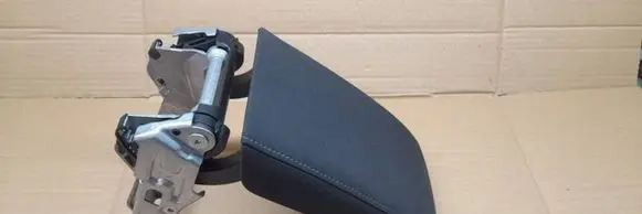 Volkswagen Golf Sportsvan Armrest 