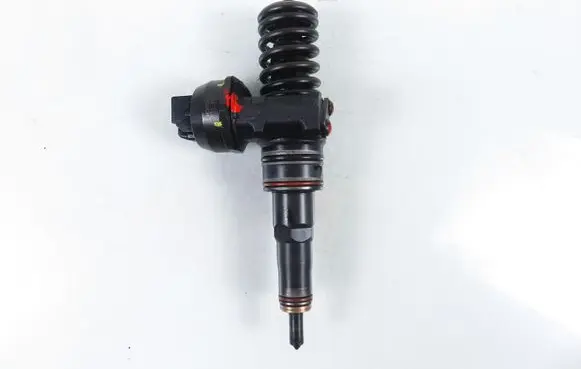 Skoda Fabia Mk1 (6Y) Fuel injector 0414720037 038130073AJ
