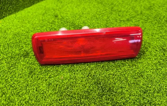 Renault Trafic III (X82) Third/center stoplight 265904849R 03523000