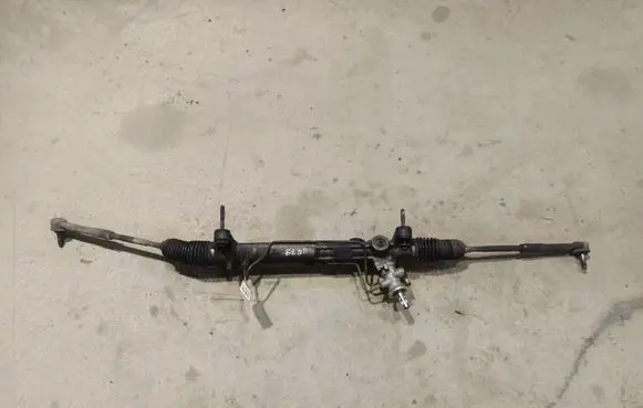 Toyota Avensis T250 Steering rack 