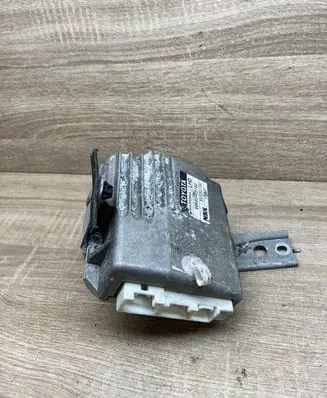Toyota Corolla E120 E130 Power steering control unit/module 8965002150