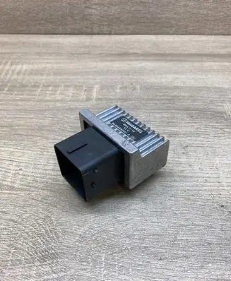 Peugeot 308 Glow plug pre-heat relay 9640469680