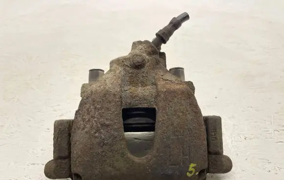 Ford Focus C-MAX Front brake caliper