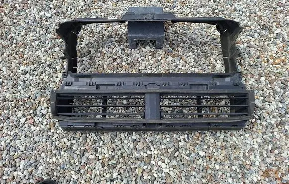 BMW 2 Active Tourer U06 Radiator trim 5A1DA44-09