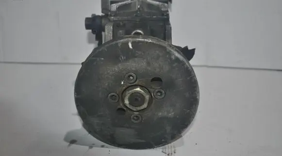Audi A6 S6 C5 4B Fuel injection high pressure pump 0470506006 059130106B 0281010889