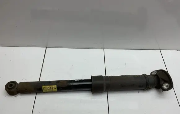 Opel Mokka Rear shock absorber/damper 95146942