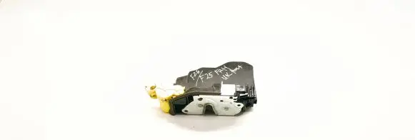 BMW X4 F26 Front door lock 7318412