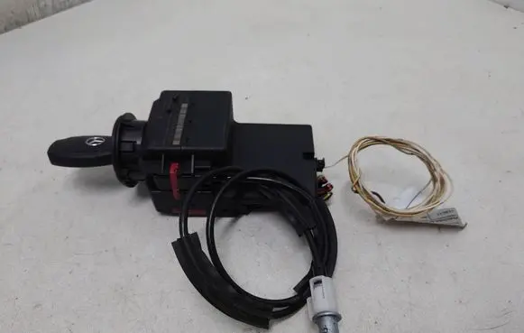 Mercedes-Benz Vito Viano W639 Ignition lock A6399005501 6399005501