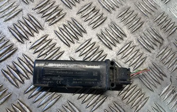 BMW 5 F10 F11 Tire pressure control unit 6864952