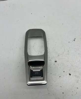 Peugeot 5008 II Hand parking brake switch 9810593577
