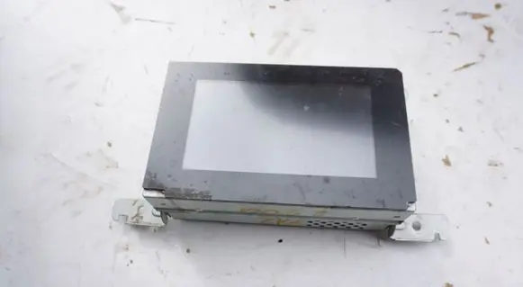 Nissan Primera Screen/display/small screen 28090BA000