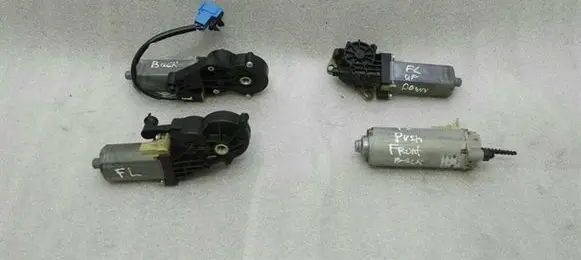 Mercedes-Benz CLS C219 Seat adjustment motor A0068205942